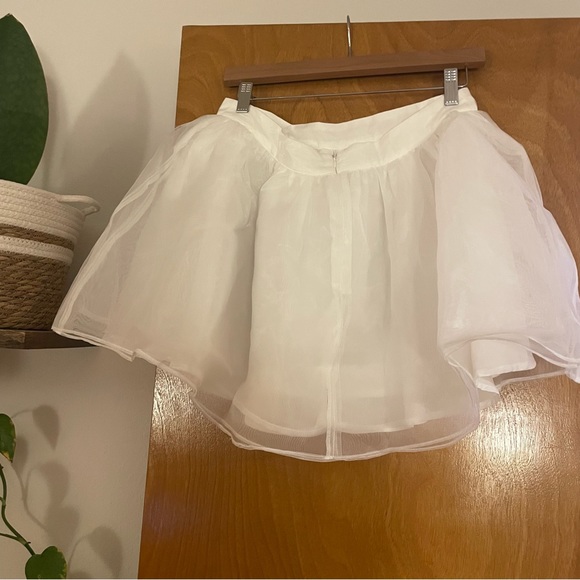 Karrie Layered Ballet Mini Skirt White, L - Picture 6 of 8